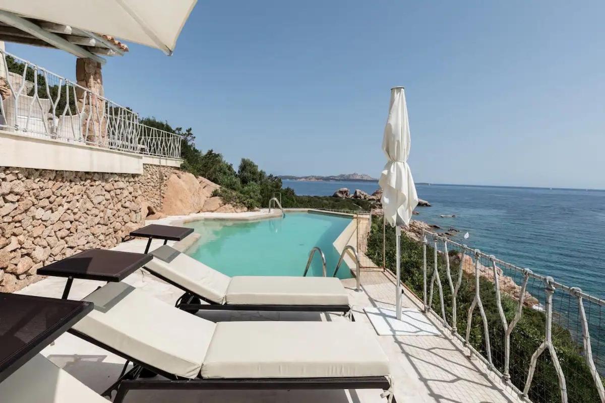 Villa Sul Mare Con Piscina E Jacuzzi Privata バージャ・サルディニア エクステリア 写真