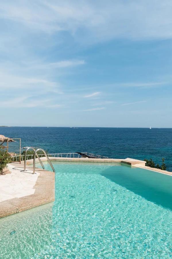 Villa Sul Mare Con Piscina E Jacuzzi Privata バージャ・サルディニア エクステリア 写真